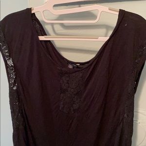 xl American eagle black tshirt with lace accents